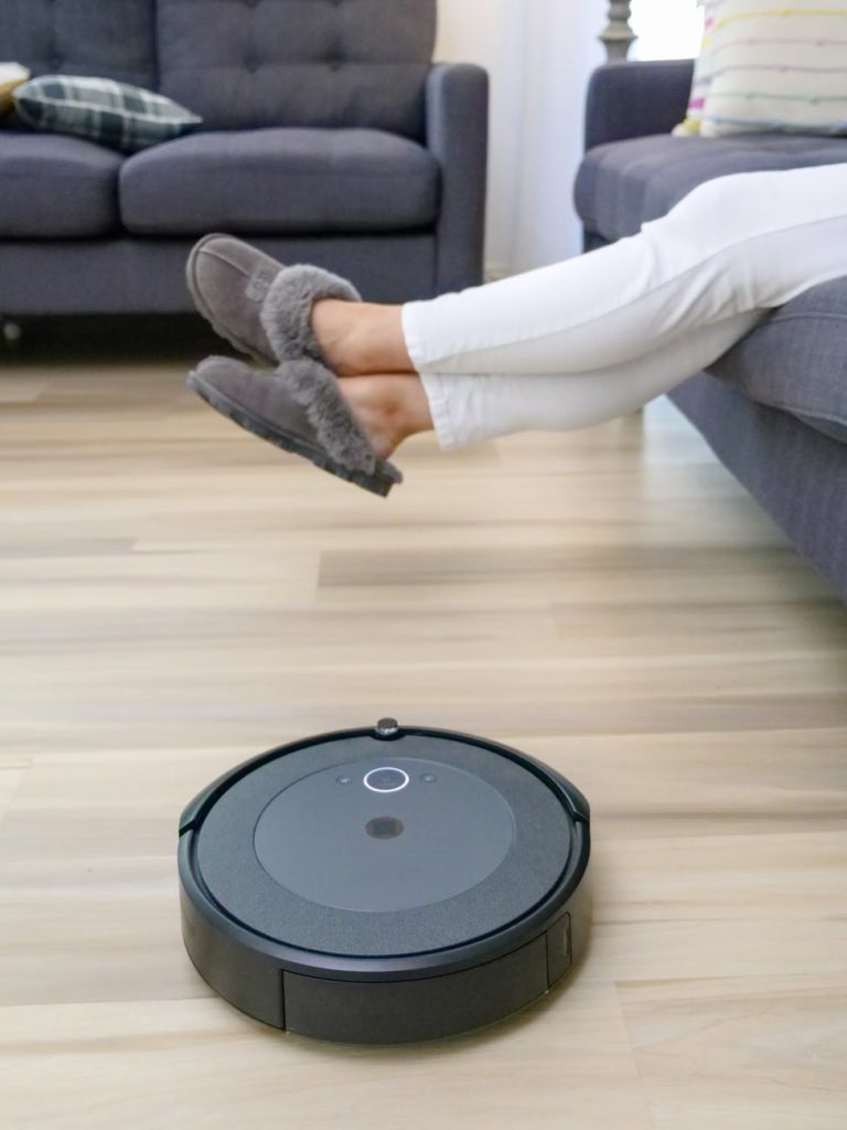smart vacuum cleaner robot use case